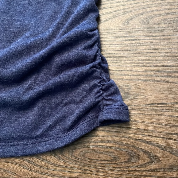 Feather top - Picture 2 of 3